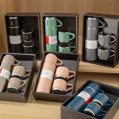 500 ml nerūdijančio plieno dvigubas{1}}sienos šiluminio puodelio dovanų rinkinys